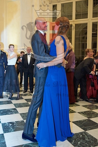Ballo Ospiti e Deb0163