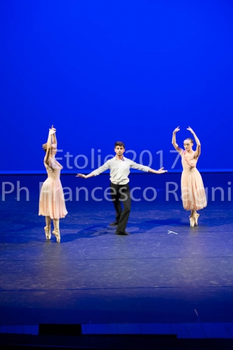 Etoile 20170182