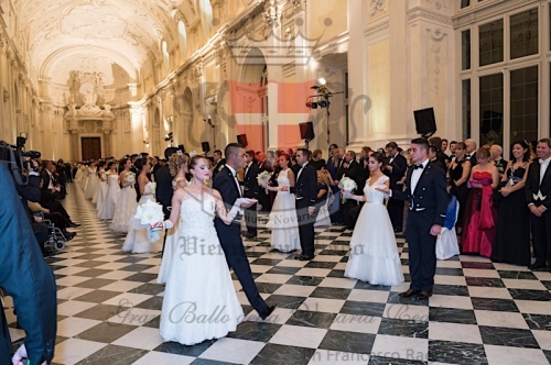 Gran Ballo apertura00116