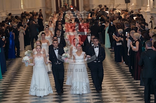 Gran Ballo apertura00195