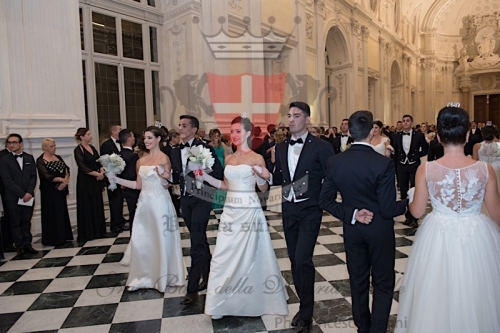 Gran Ballo apertura00242