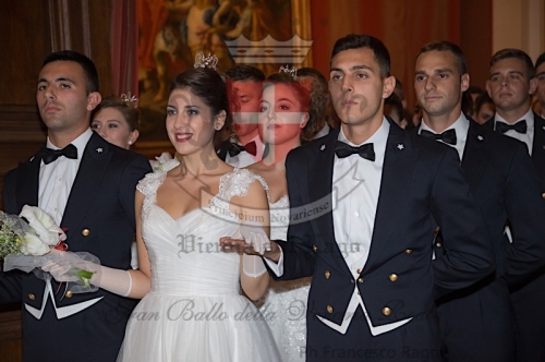 Gran Ballo apertura00422