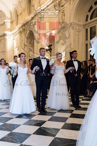 Gran Ballo apertura00447