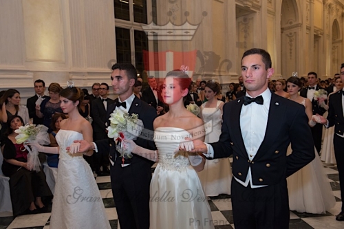 Gran Ballo apertura00468