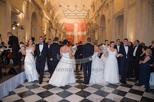 Gran Ballo apertura00516