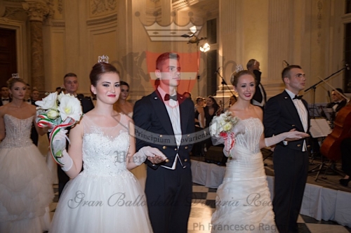 Gran Ballo apertura00537