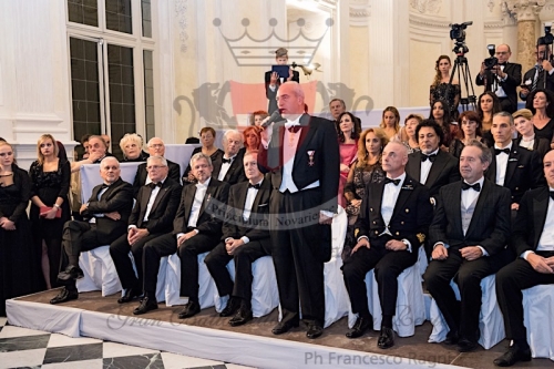 Gran Ballo apertura00555