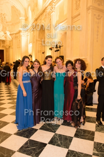 Ospiti e Deb00242